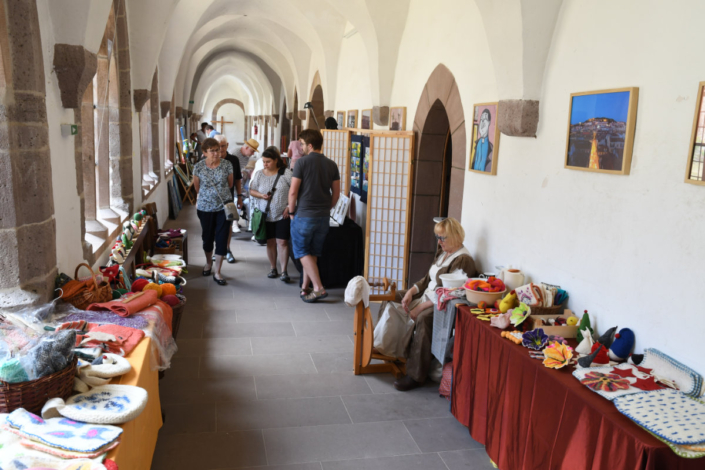 Höxter-Brenkhausen feiert das 1200-jähriges Jubiläum mit einem Klostermark des Koptisch-Orthodoxes KlosterHöxter-Brenkhausen feiert das 1200-jähriges Jubiläum mit einem Klostermark des Koptisch-Orthodoxes Kloster